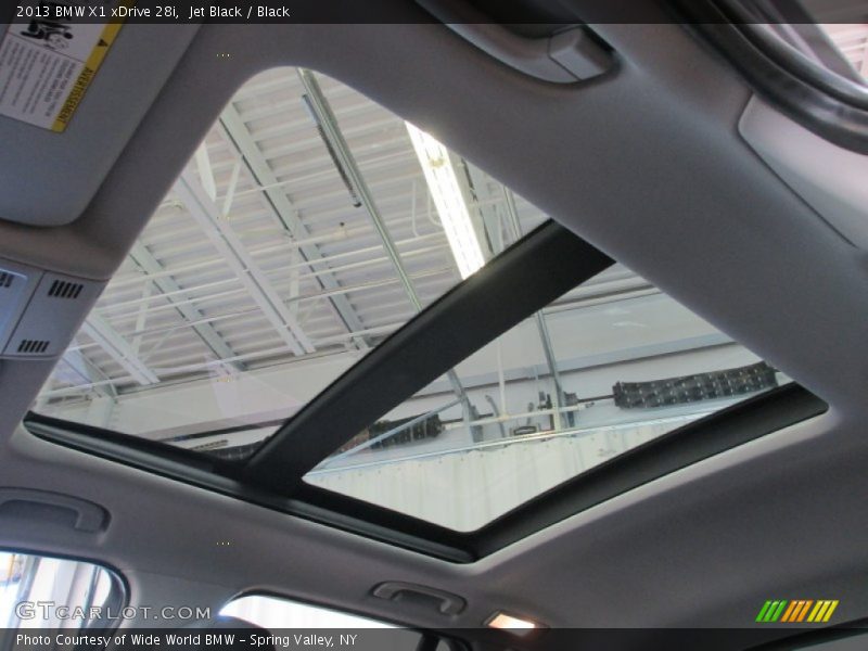 Sunroof of 2013 X1 xDrive 28i