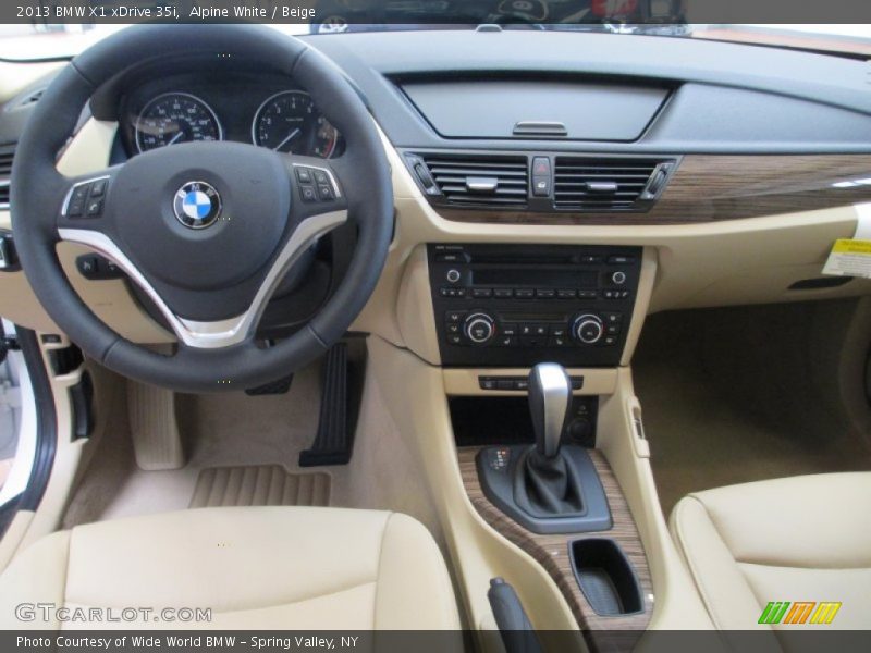 Dashboard of 2013 X1 xDrive 35i