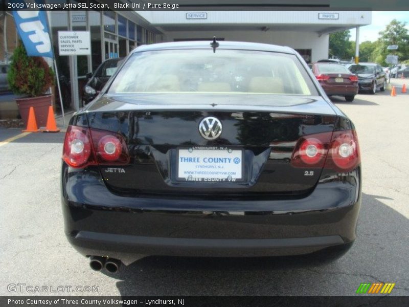 Black Uni / Pure Beige 2009 Volkswagen Jetta SEL Sedan
