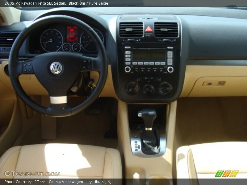 Black Uni / Pure Beige 2009 Volkswagen Jetta SEL Sedan