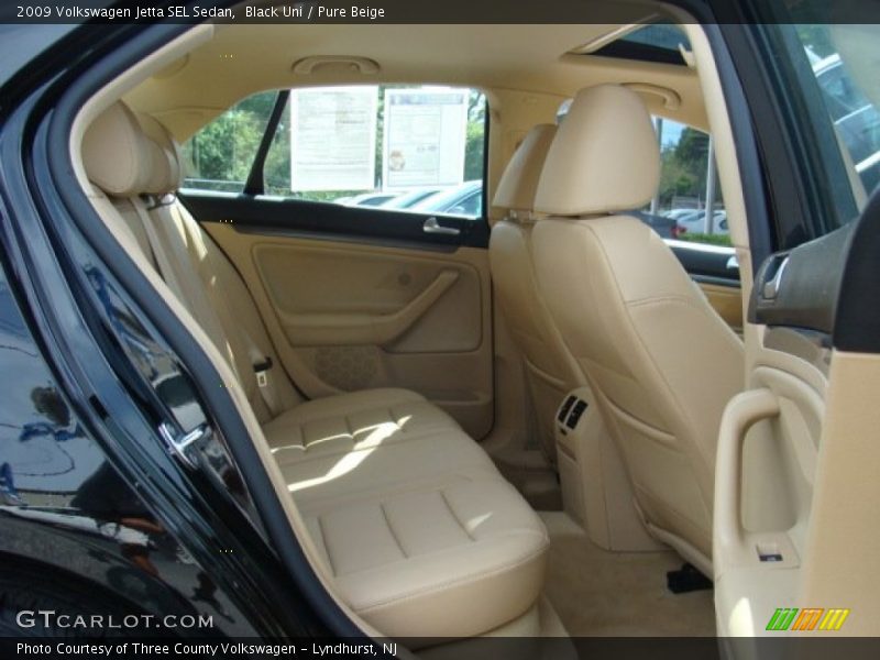 Black Uni / Pure Beige 2009 Volkswagen Jetta SEL Sedan