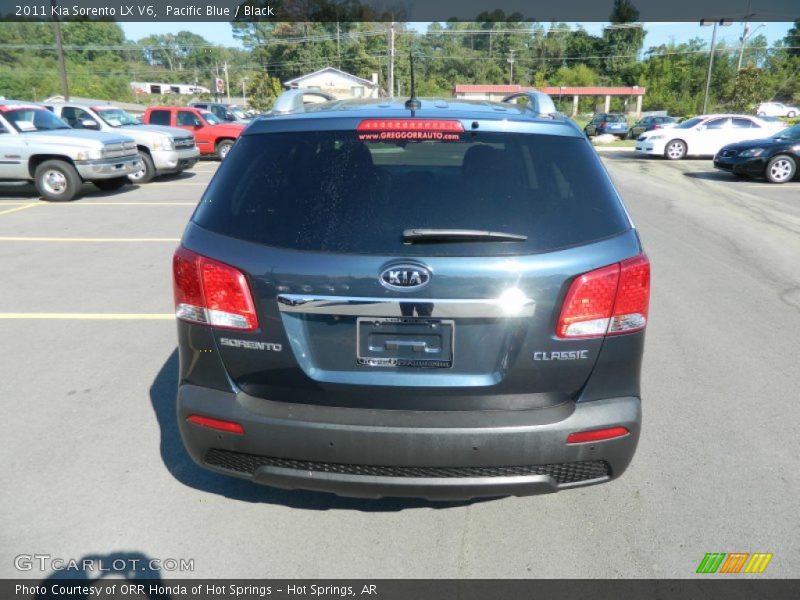 Pacific Blue / Black 2011 Kia Sorento LX V6