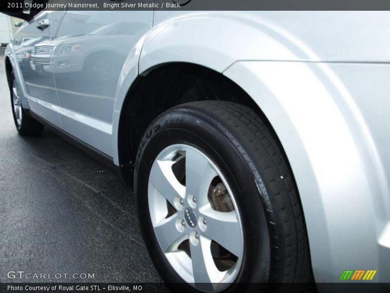 Bright Silver Metallic / Black 2011 Dodge Journey Mainstreet