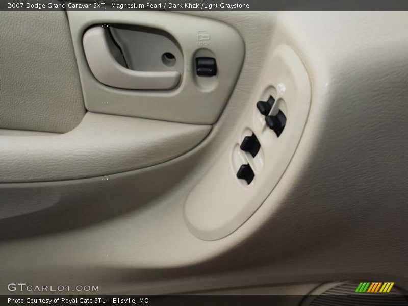 Magnesium Pearl / Dark Khaki/Light Graystone 2007 Dodge Grand Caravan SXT