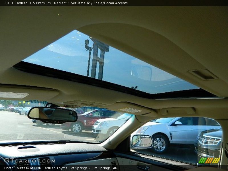 Radiant Silver Metallic / Shale/Cocoa Accents 2011 Cadillac DTS Premium