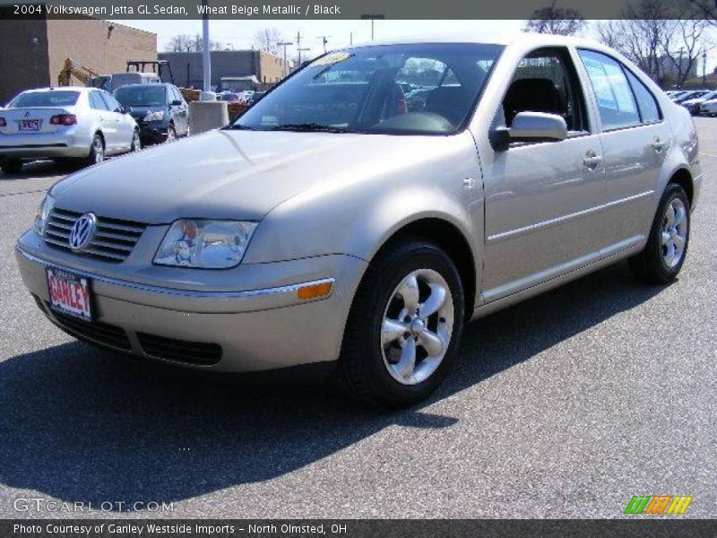 Wheat Beige Metallic / Black 2004 Volkswagen Jetta GL Sedan