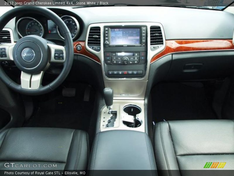 Dashboard of 2012 Grand Cherokee Limited 4x4