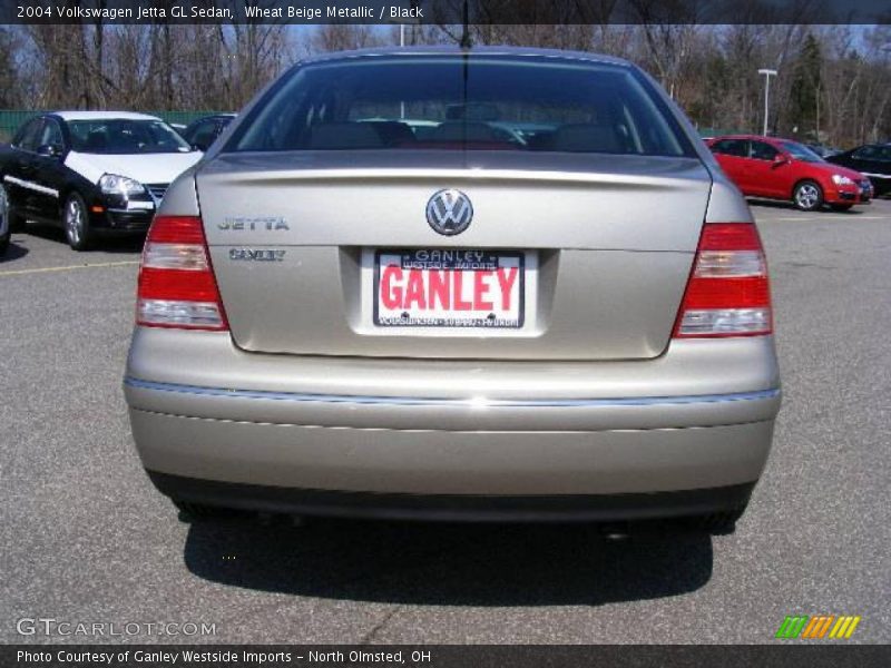 Wheat Beige Metallic / Black 2004 Volkswagen Jetta GL Sedan