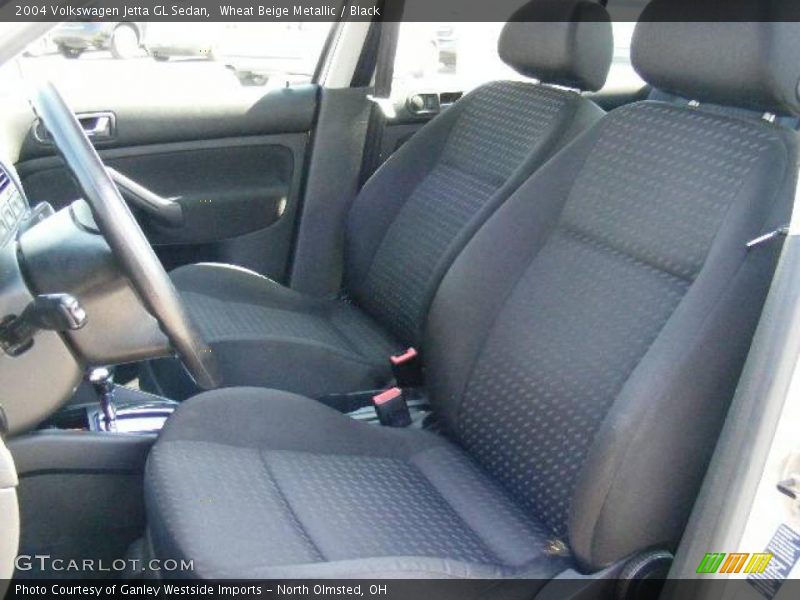 Wheat Beige Metallic / Black 2004 Volkswagen Jetta GL Sedan