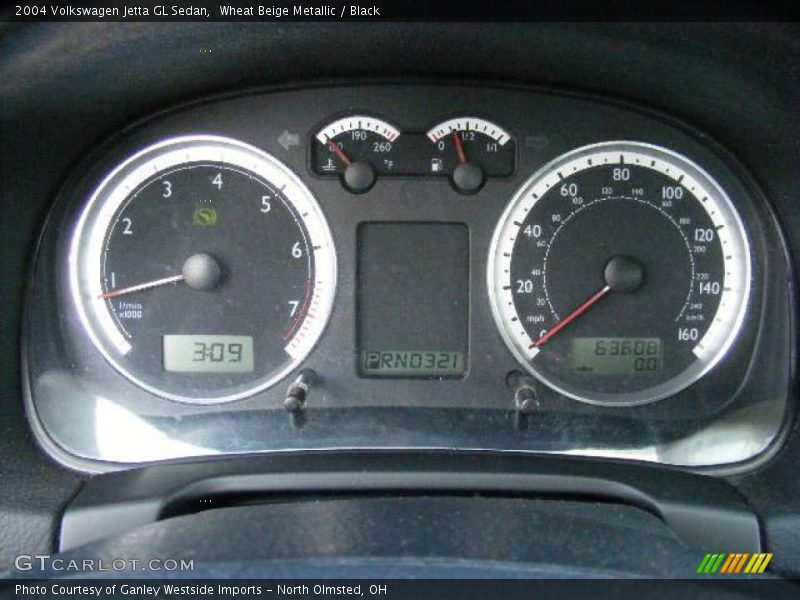Wheat Beige Metallic / Black 2004 Volkswagen Jetta GL Sedan