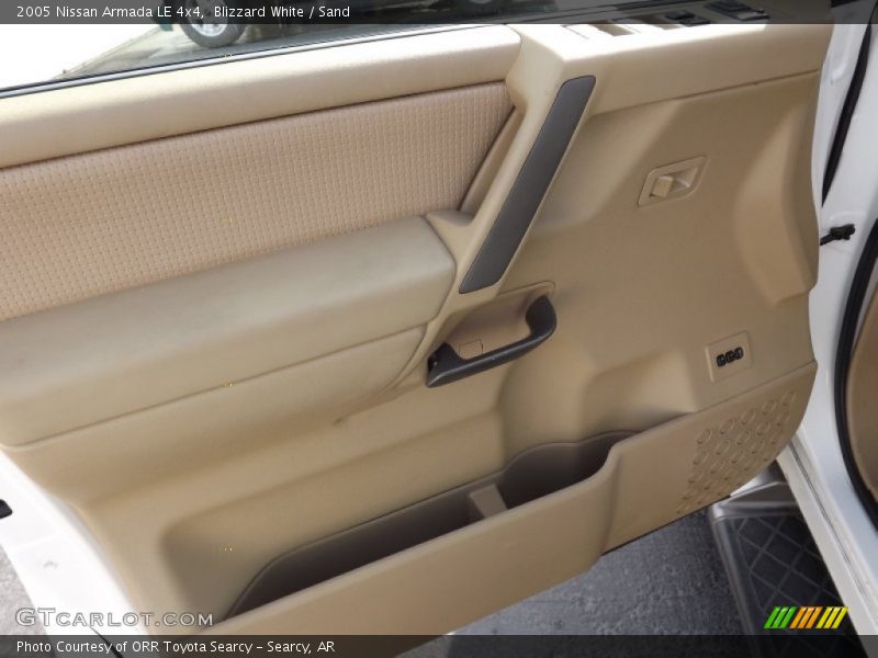 Blizzard White / Sand 2005 Nissan Armada LE 4x4
