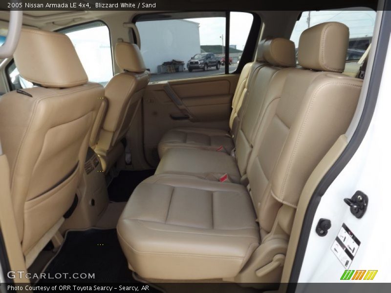 Blizzard White / Sand 2005 Nissan Armada LE 4x4