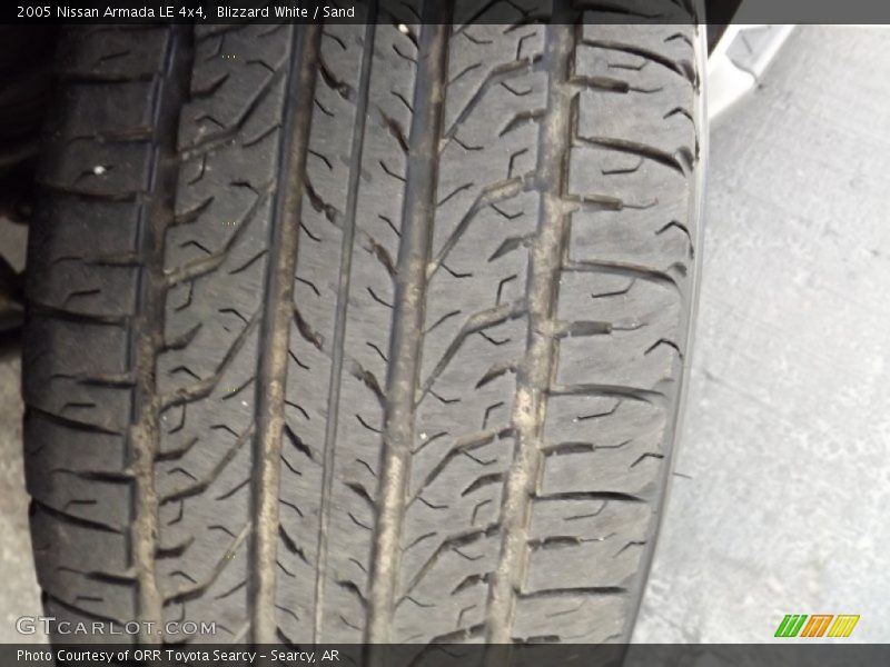 Blizzard White / Sand 2005 Nissan Armada LE 4x4