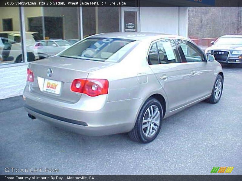 Wheat Beige Metallic / Pure Beige 2005 Volkswagen Jetta 2.5 Sedan