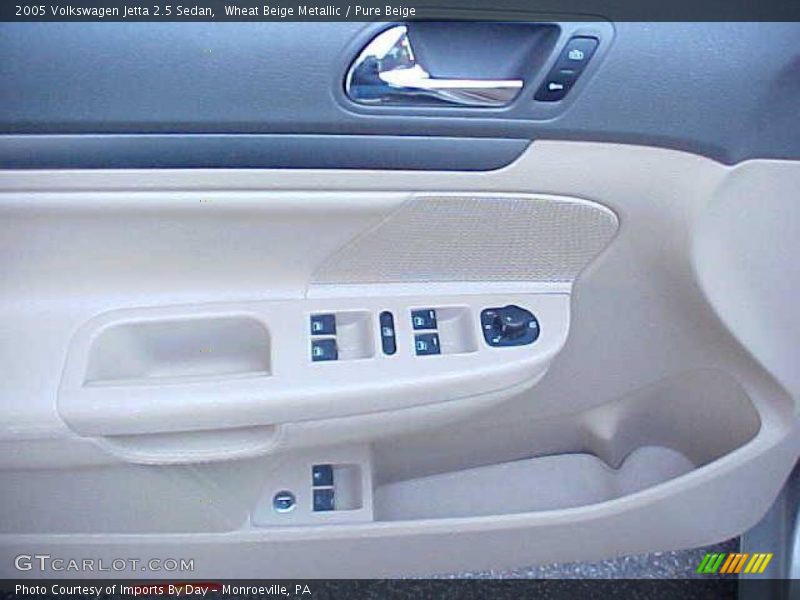 Wheat Beige Metallic / Pure Beige 2005 Volkswagen Jetta 2.5 Sedan