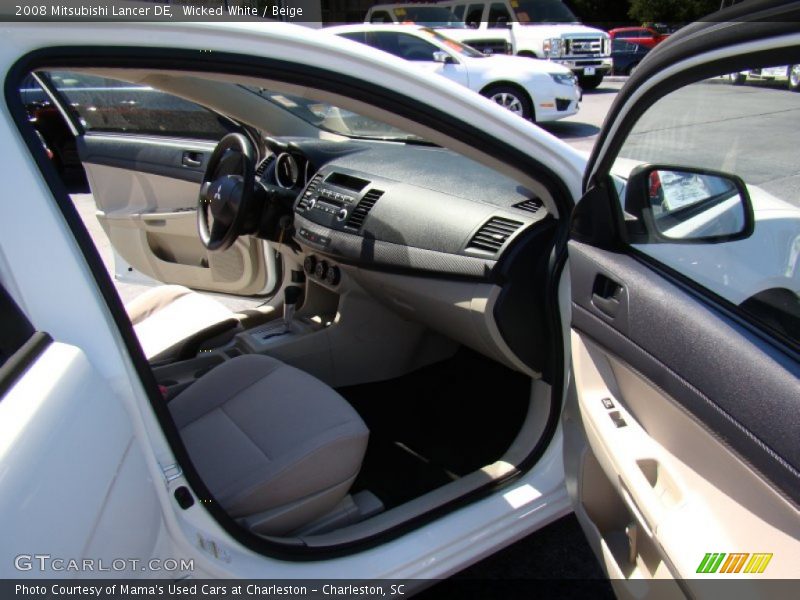 Wicked White / Beige 2008 Mitsubishi Lancer DE