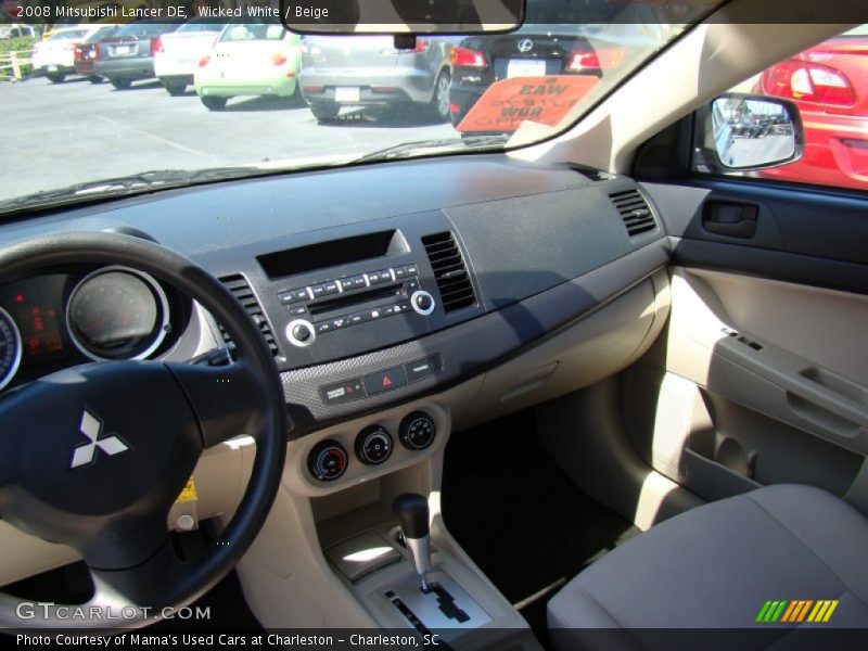 Wicked White / Beige 2008 Mitsubishi Lancer DE