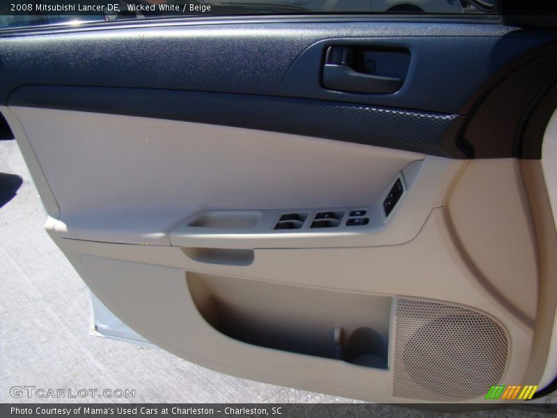 Wicked White / Beige 2008 Mitsubishi Lancer DE