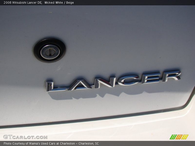 Wicked White / Beige 2008 Mitsubishi Lancer DE