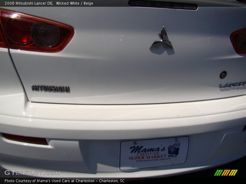 Wicked White / Beige 2008 Mitsubishi Lancer DE