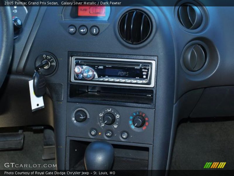 Galaxy Silver Metallic / Dark Pewter 2005 Pontiac Grand Prix Sedan