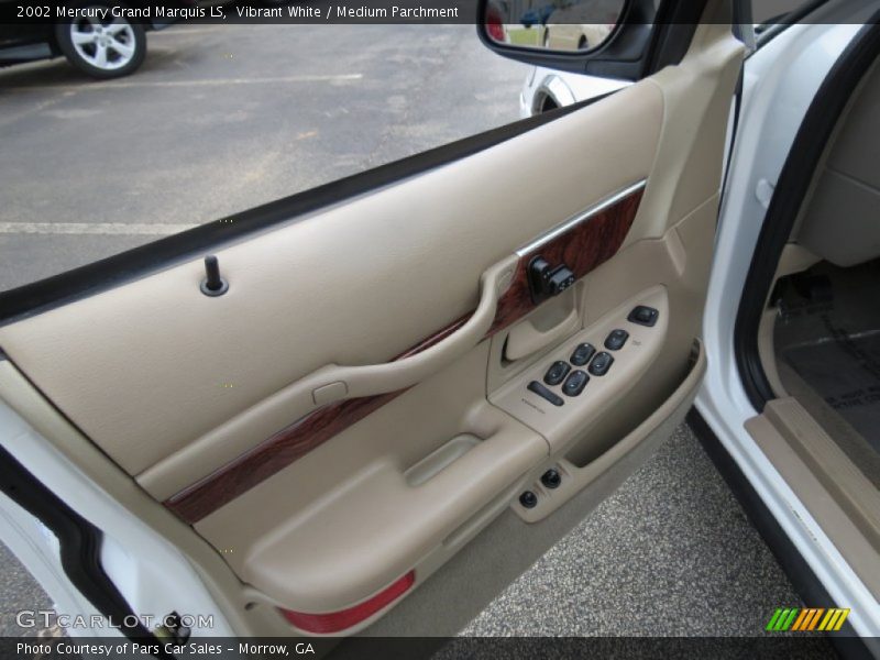 Vibrant White / Medium Parchment 2002 Mercury Grand Marquis LS