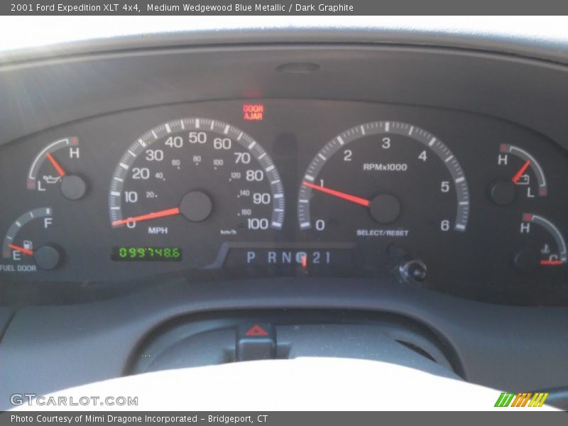 Medium Wedgewood Blue Metallic / Dark Graphite 2001 Ford Expedition XLT 4x4