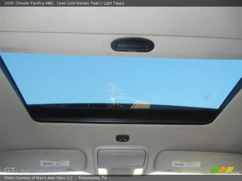 Linen Gold Metallic Pearl / Light Taupe 2005 Chrysler Pacifica AWD
