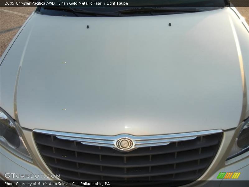 Linen Gold Metallic Pearl / Light Taupe 2005 Chrysler Pacifica AWD