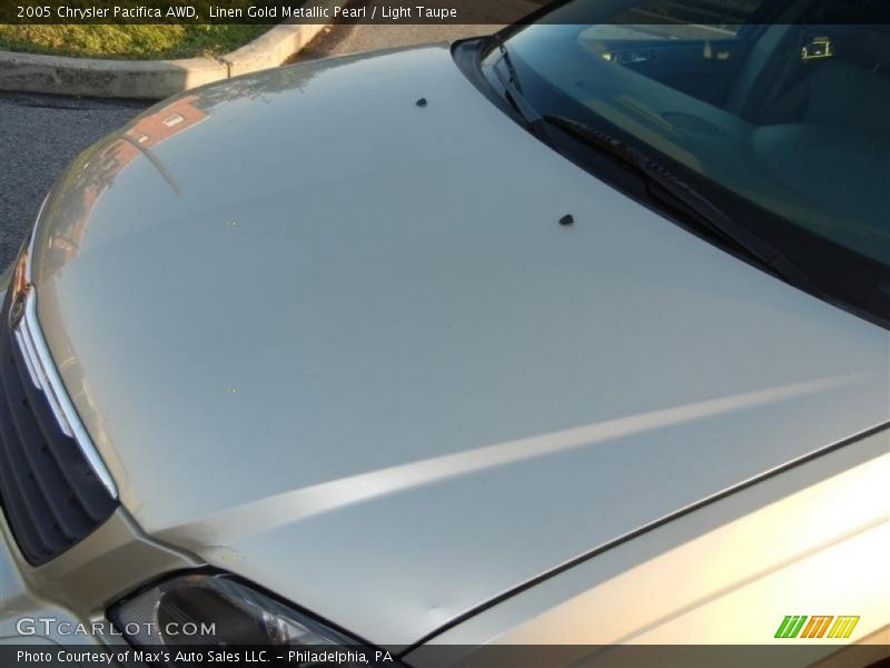 Linen Gold Metallic Pearl / Light Taupe 2005 Chrysler Pacifica AWD