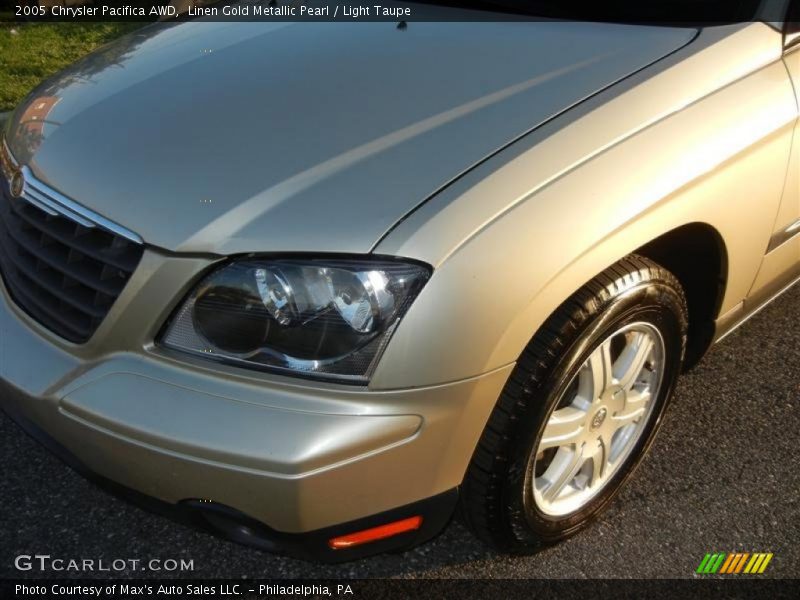 Linen Gold Metallic Pearl / Light Taupe 2005 Chrysler Pacifica AWD