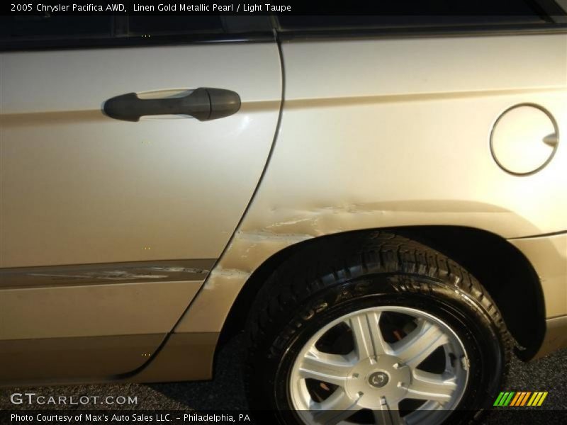 Linen Gold Metallic Pearl / Light Taupe 2005 Chrysler Pacifica AWD