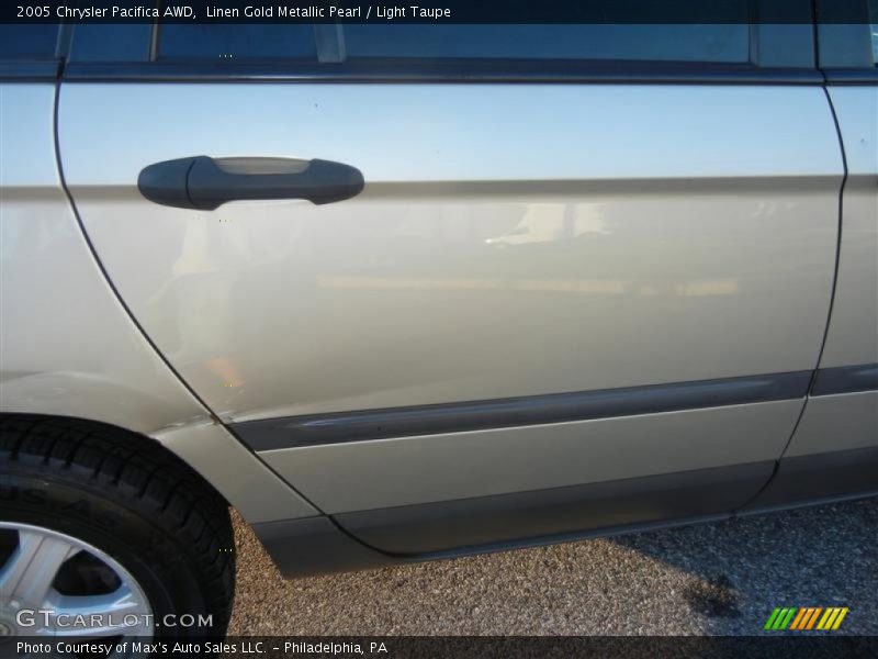 Linen Gold Metallic Pearl / Light Taupe 2005 Chrysler Pacifica AWD