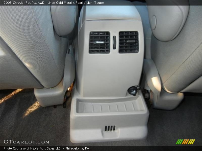 Linen Gold Metallic Pearl / Light Taupe 2005 Chrysler Pacifica AWD