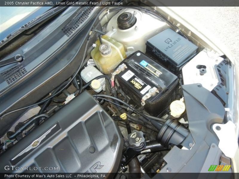 Linen Gold Metallic Pearl / Light Taupe 2005 Chrysler Pacifica AWD