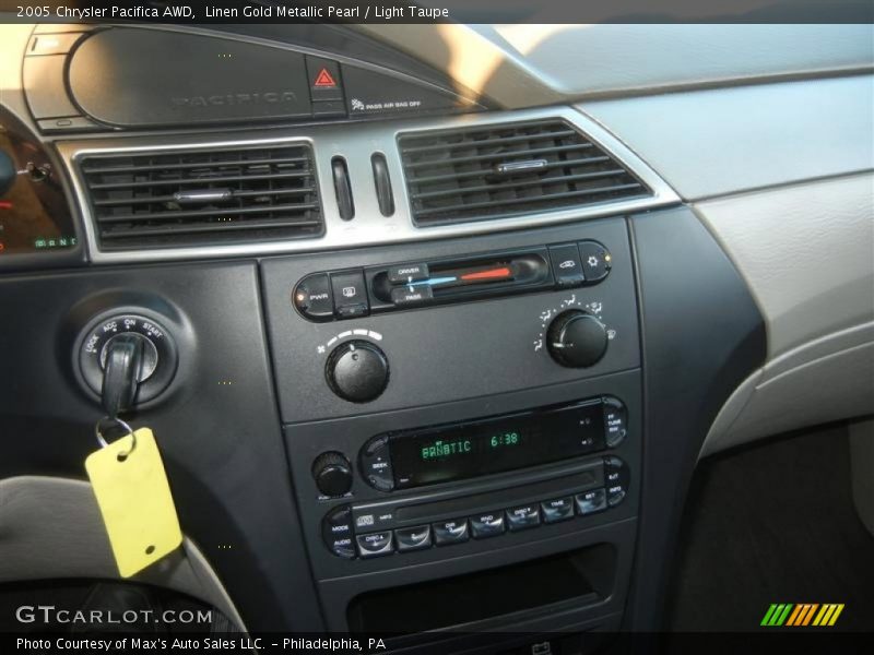 Linen Gold Metallic Pearl / Light Taupe 2005 Chrysler Pacifica AWD