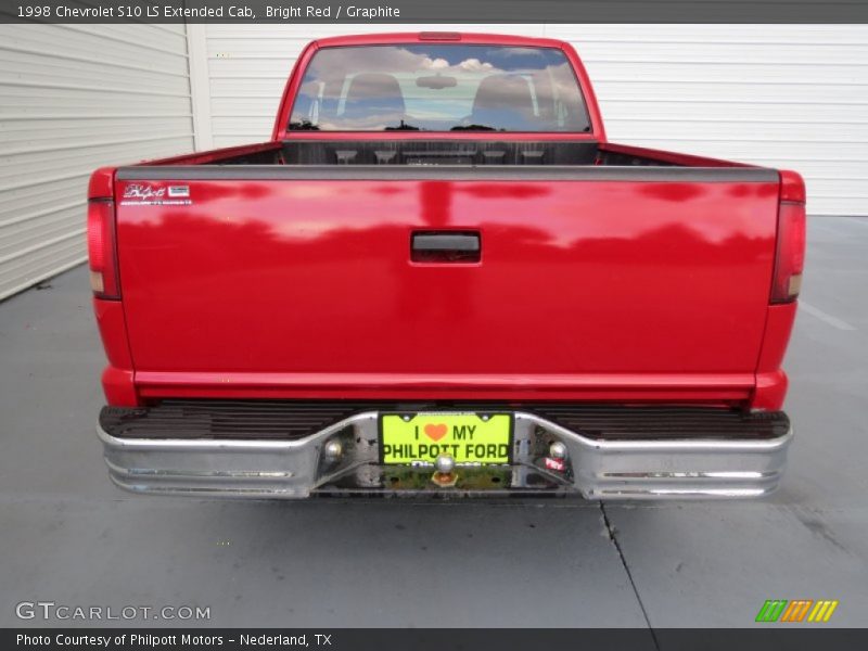 Bright Red / Graphite 1998 Chevrolet S10 LS Extended Cab