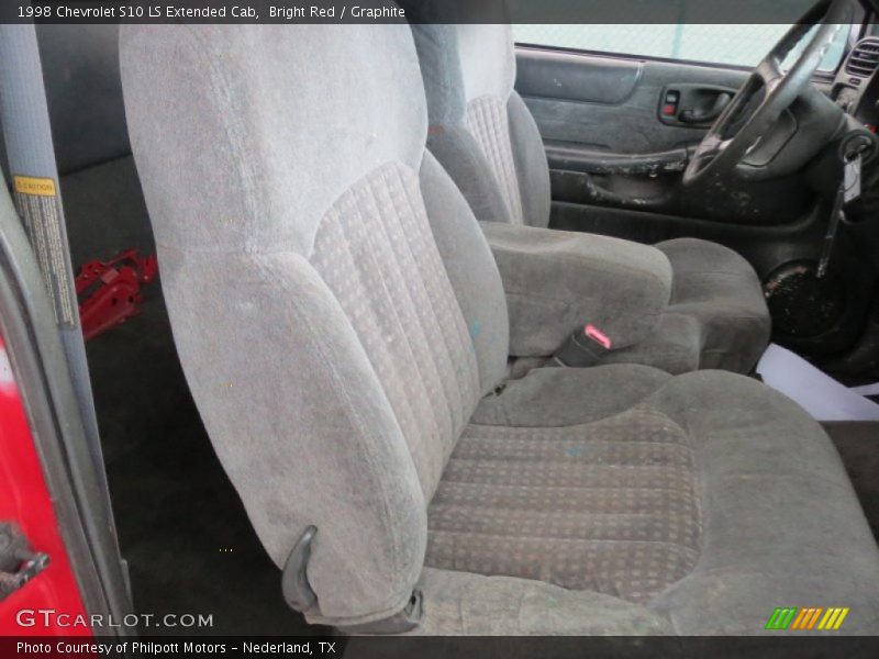  1998 S10 LS Extended Cab Graphite Interior