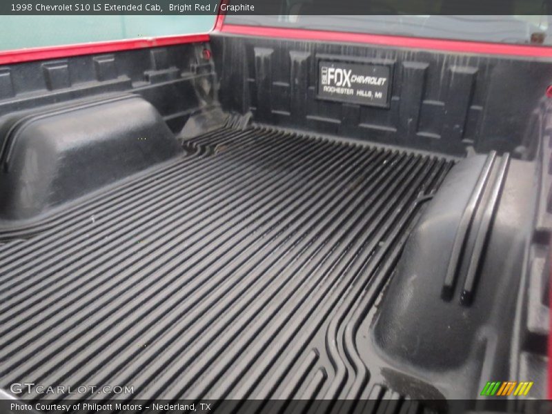 Bright Red / Graphite 1998 Chevrolet S10 LS Extended Cab