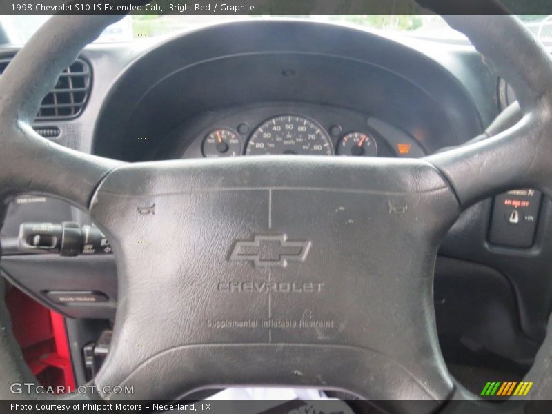 Bright Red / Graphite 1998 Chevrolet S10 LS Extended Cab