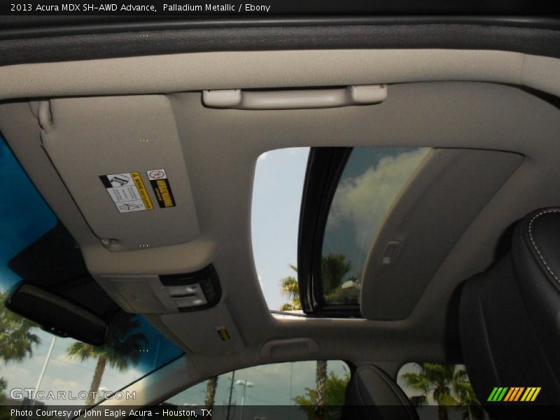 Sunroof of 2013 MDX SH-AWD Advance