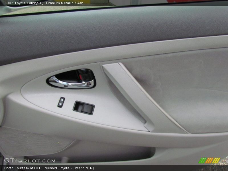 Titanium Metallic / Ash 2007 Toyota Camry LE