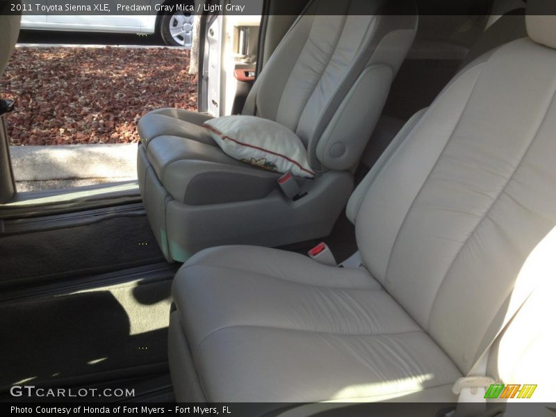 Predawn Gray Mica / Light Gray 2011 Toyota Sienna XLE