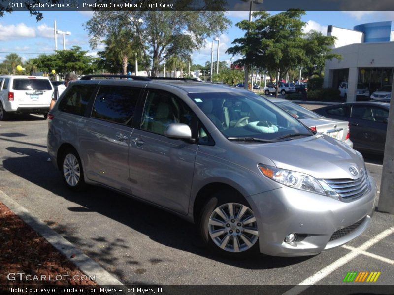 Predawn Gray Mica / Light Gray 2011 Toyota Sienna XLE