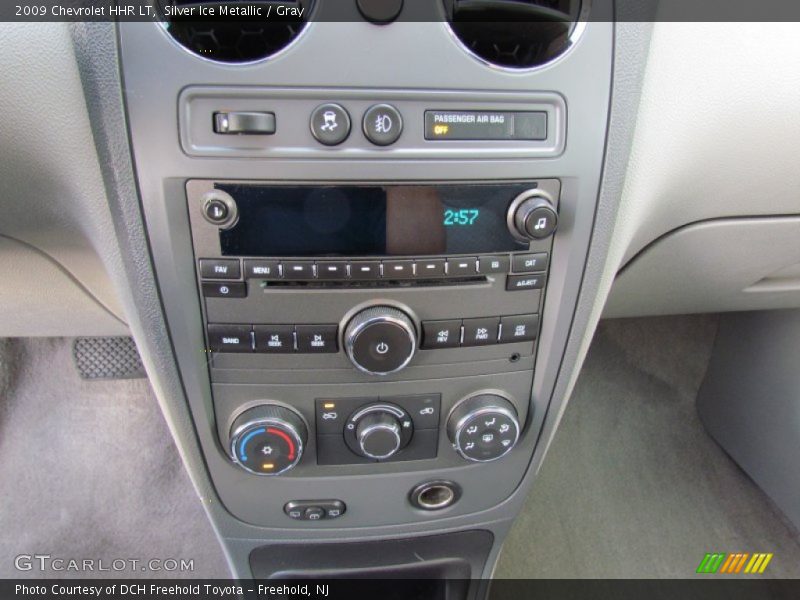Silver Ice Metallic / Gray 2009 Chevrolet HHR LT