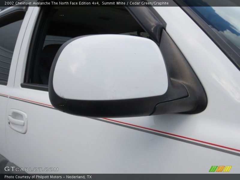 Summit White / Cedar Green/Graphite 2002 Chevrolet Avalanche The North Face Edition 4x4
