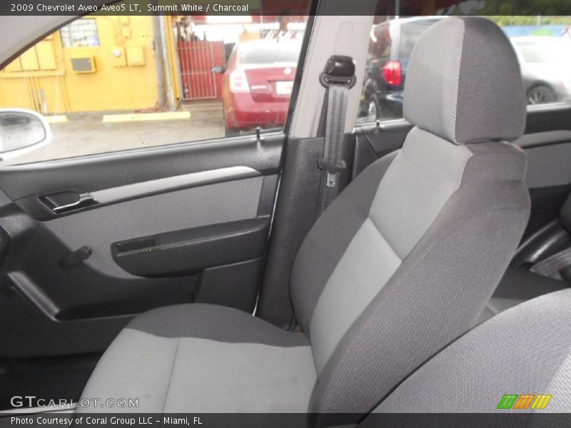 Summit White / Charcoal 2009 Chevrolet Aveo Aveo5 LT