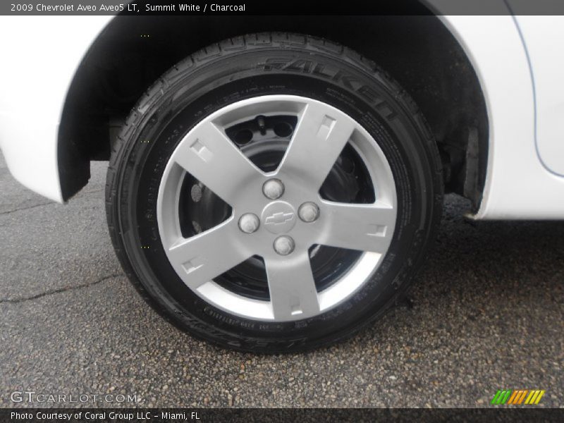 Summit White / Charcoal 2009 Chevrolet Aveo Aveo5 LT