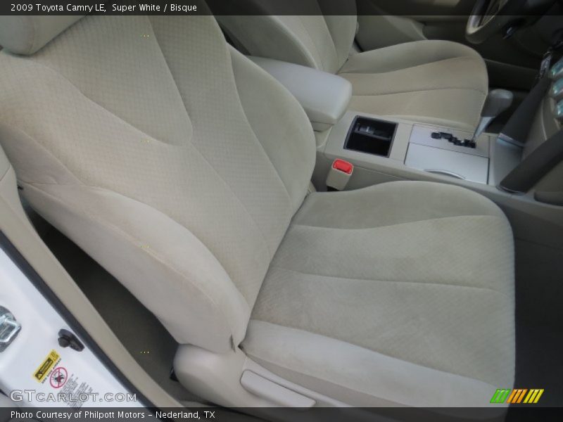 Super White / Bisque 2009 Toyota Camry LE