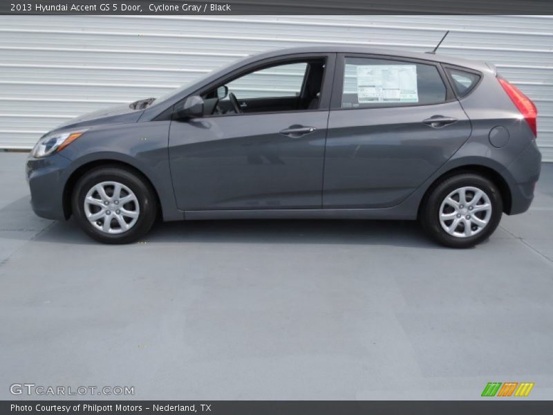 Cyclone Gray / Black 2013 Hyundai Accent GS 5 Door